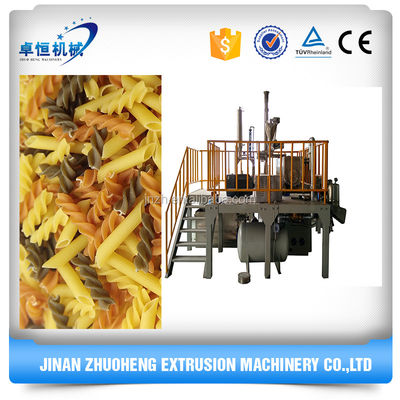 Vucumm koeling extrusie Italiaanse macaroni pasta maken machine voor klant vereisten